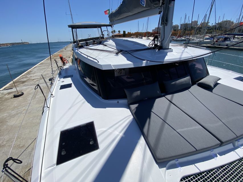 Boat in Algarve - Luxury Catamaran - Portimão - What the six-hour charter adds