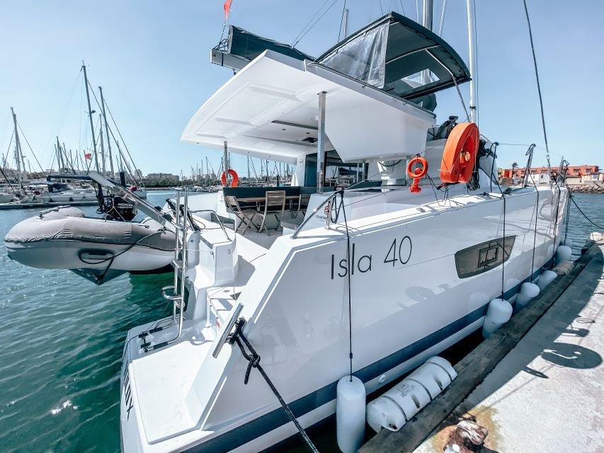Boat in Algarve - Luxury Catamaran - Portimão - The three-hour option for a shorter coastal escape
