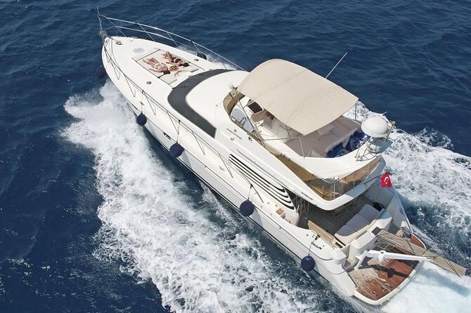 Bodrum Private Motor-Yacht Sunset Tour With Dinner For 3 Hour - Aquarium Bay and the underwater break