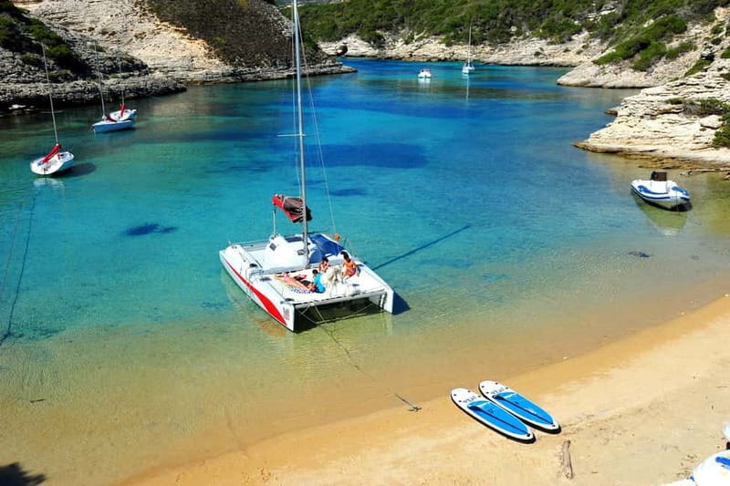Bonifacio: Catamaran trip with snorkeling at the Lavezzi Islands - A gentle introduction to sailing
