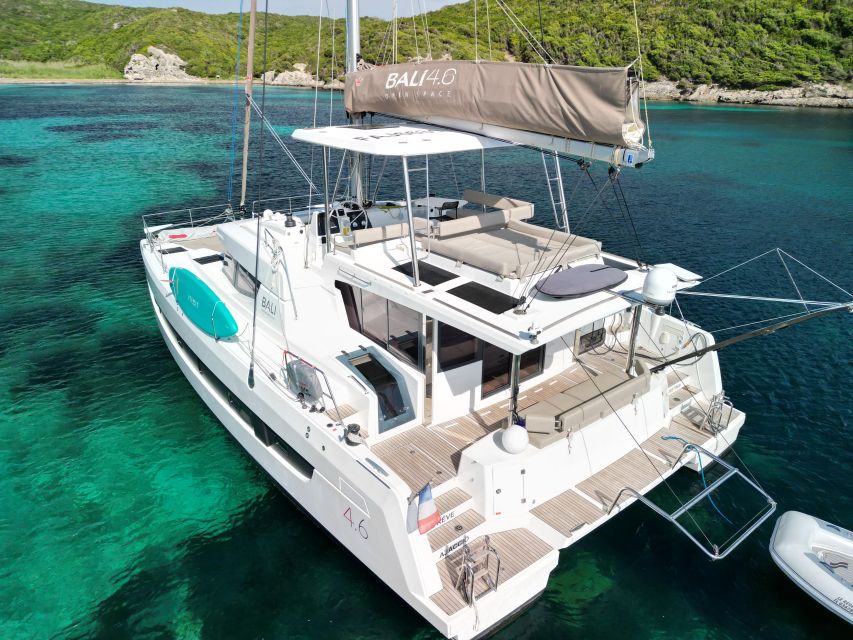 Bonifacio: sunset catamaran trip and aperitif - What the 6:30 PM departure feels like