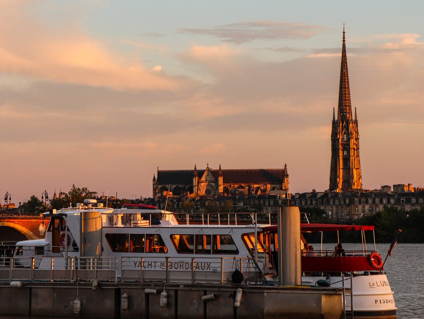 Bordeaux: Garonne River Yacht Cruise with Brunch - What you get at the seasonal buffet