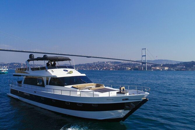 Bosphorus Night Cruise on the Luxury Yacht - Bebek and the northern European shore