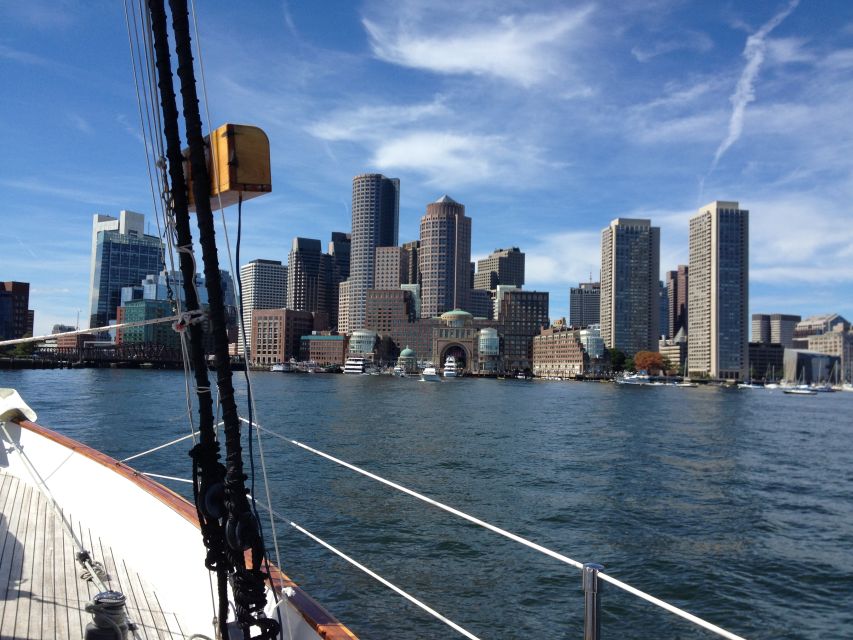 Boston: Downtown Harbor Sailing Cruise - Castle Island and the Inner Harbor Islands