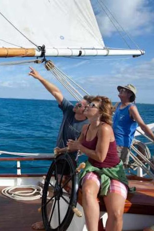 Boston: Sunday Pastry & Prosecco Sail on Boston Harbor - Drinks, mimosas, and the fine print