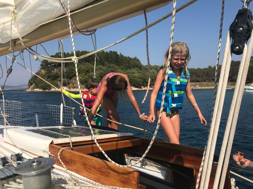 Bretagne Brest : Private Sailing charter Mer d’Iroise - Sailing DOCAT along the Mer d’Iroise