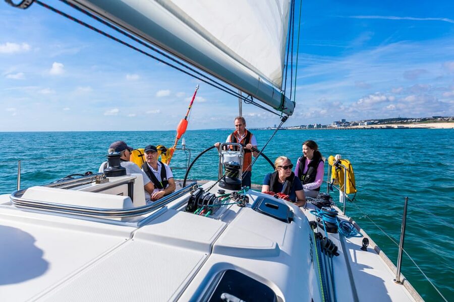 Brighton: Sailing Trip with Drinks - Who will enjoy this Brighton sailing trip