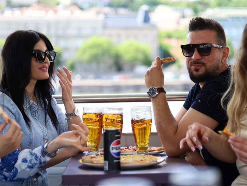 Budapest: Catamaran Pizza Cruise - Parliament and the central Danube