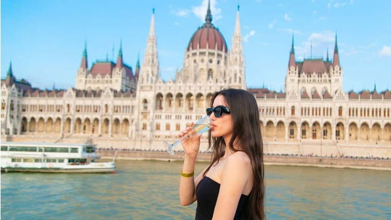 Budapest: Sip and Sail River Cruise with Unlimited Prosecco - The route from Parliament to the southern bridges