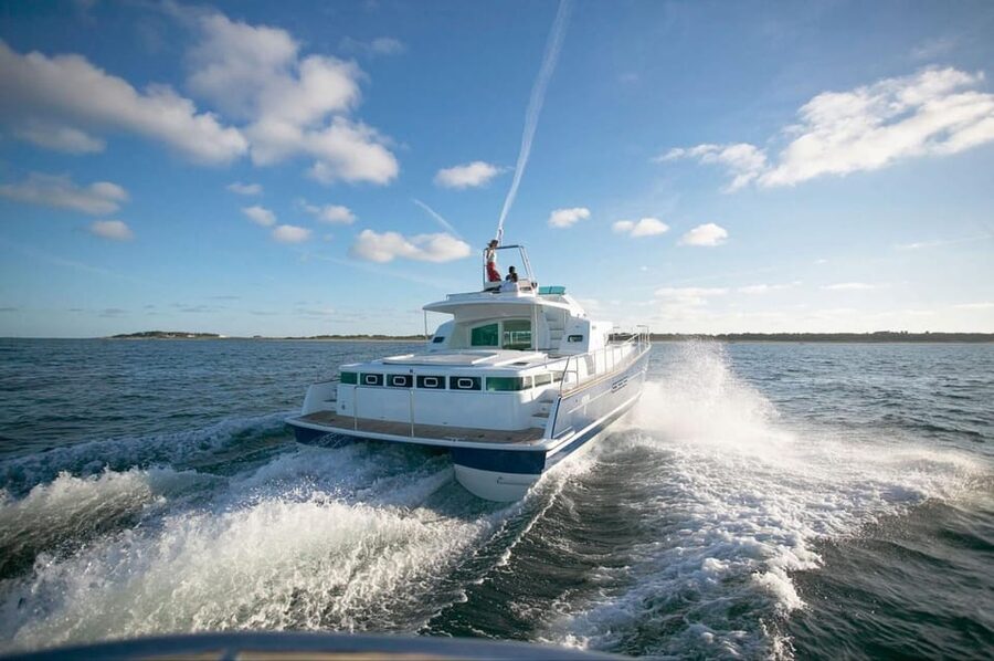 Busan: Group Sightseeing Yacht Cruise with Snacks and Drinks - Practical booking details that matter