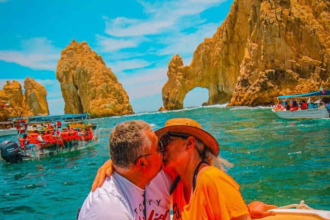 Cabo life Private Yacht in Los Cabos | 10 PAX & 3 HRS - Three hours gives the outing a comfortable pace