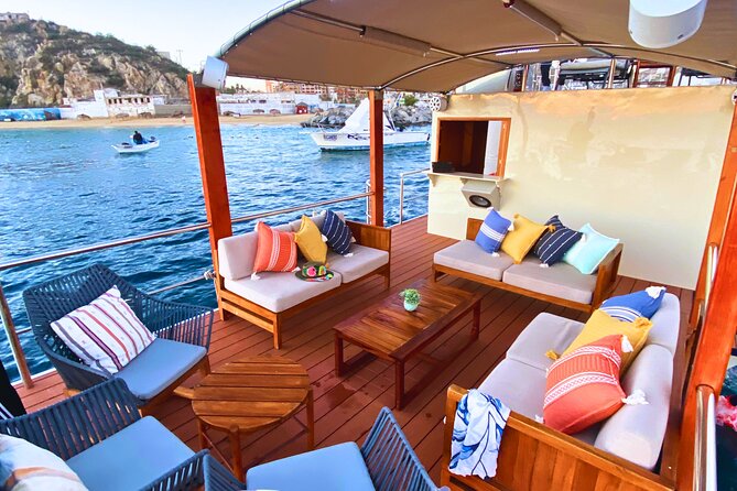 Cabo Private Catamaran: Chill Experience with Sup and Float Mat - Why this catamaran works well for a private group