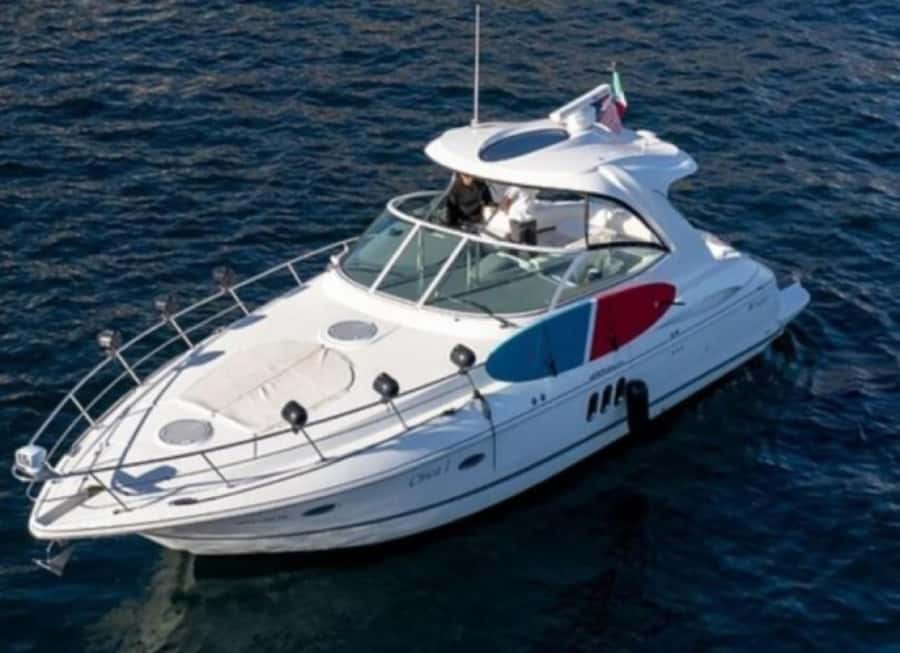 Cabo: Private Yacht Tour, Water Activities, Lunch & Drinks - Celebrations with a personal touch