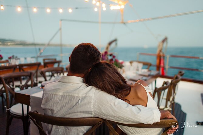 Cabo San Lucas Luxury Sailing Yacht and Dinner with a Chef - Drinks and appetizers before dinner