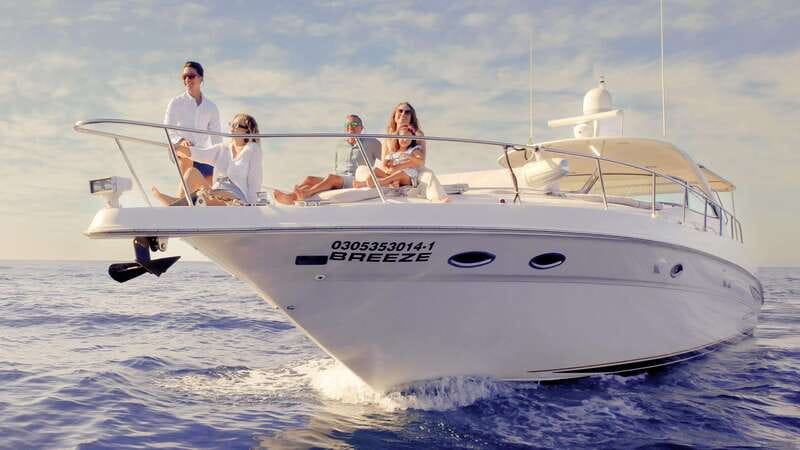 Cabo San Lucas: Luxury Yacht Cruise - The Arch and Lover’s Beach make a strong opening