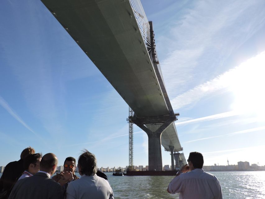 Cádiz: Bay of Cádiz Catamaran Tour with Host - Who will get the most from this Cádiz cruise?