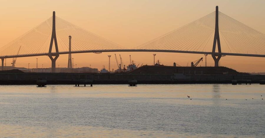 Cadiz: Sunset Experience on Private Yacht (6 pax) - Why a private sunset cruise changes the Cádiz experience