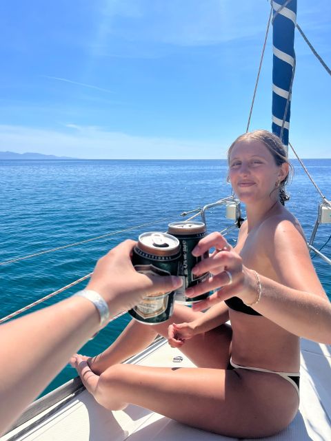 Cagliari: Sailing tour to Devil's Saddle aboard Merak - The run toward Devil’s Saddle