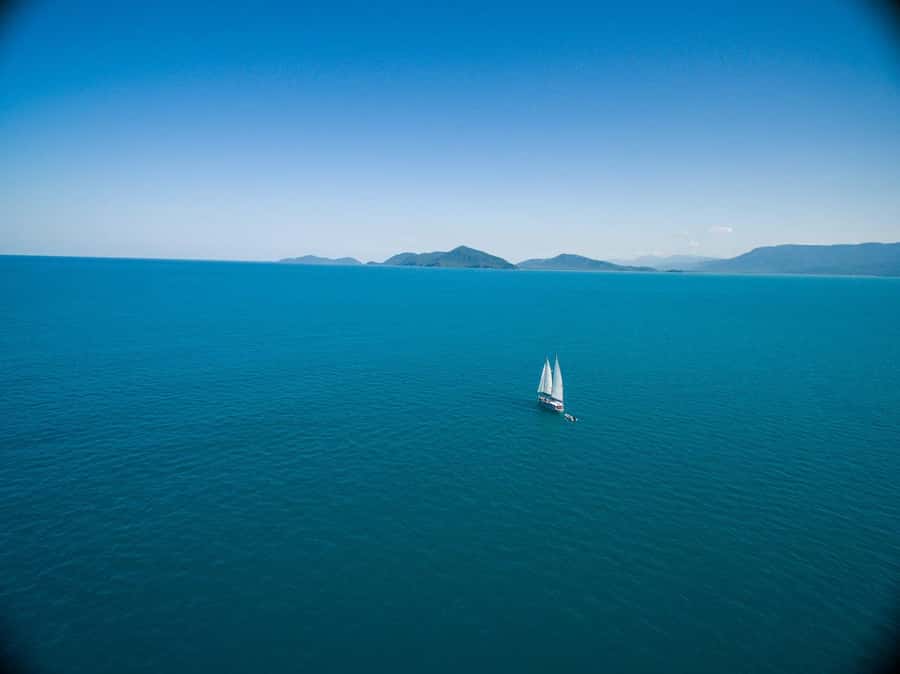 Cairns: Green Island & Great Barrier Reef Sailing Tour - Four and a half hours split between reef and island