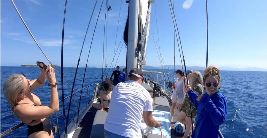 Cairns: Green Island & Great Barrier Reef Sailing Tour - Setting sail from Cairns