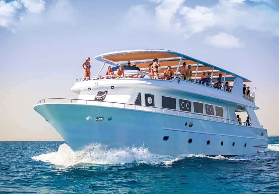 Cairo to Red Sea: VIP Yacht Cruise, Snorkeling & Lunch - Setting out from Dome Marina