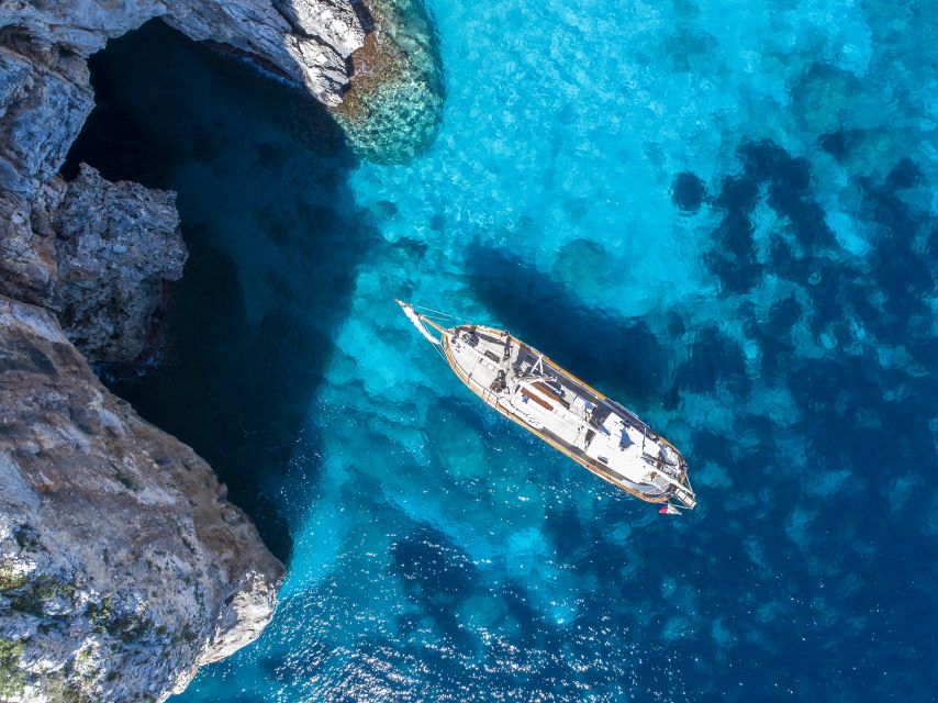 Cala Gonone: Gulf of Orosei Tour with a Vintage Sailing boat - What to pack, and the strange sunscreen rule