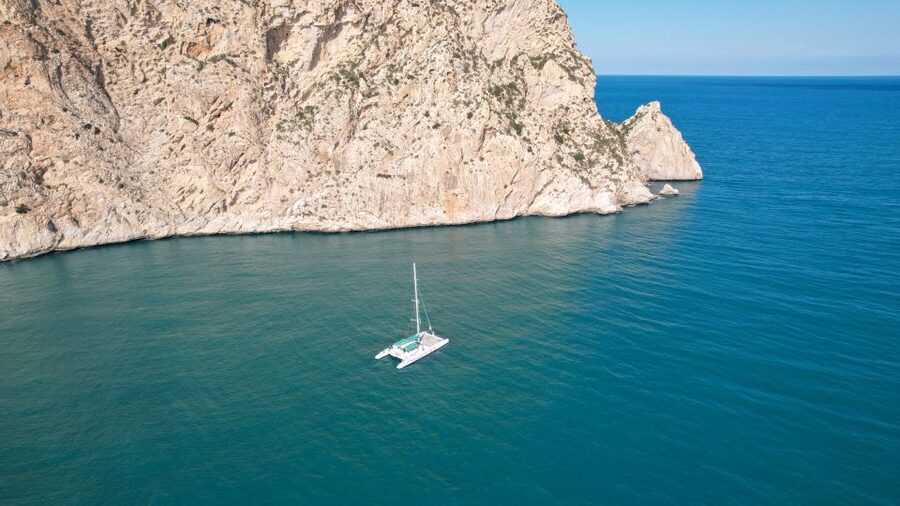 Calpe: Catamaran Tour with Optional Swim Stop - The coastal cruise and the Peñon de Ifach view