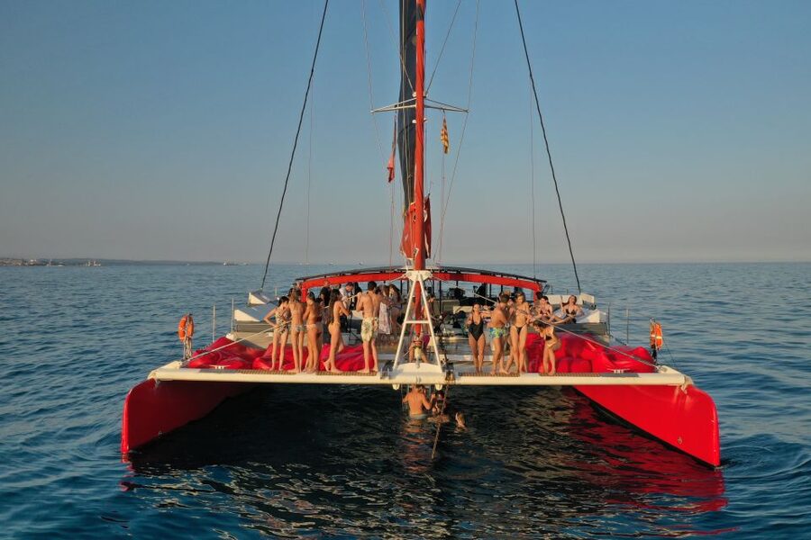 Cambrils: Catamaran Cruise with Drinks and BBQ Lunch Option - Who will enjoy this Cambrils cruise