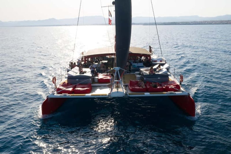 Cambrils/Salou: Coastline Catamaran 2h with drinks, pickup - Key points before you book
