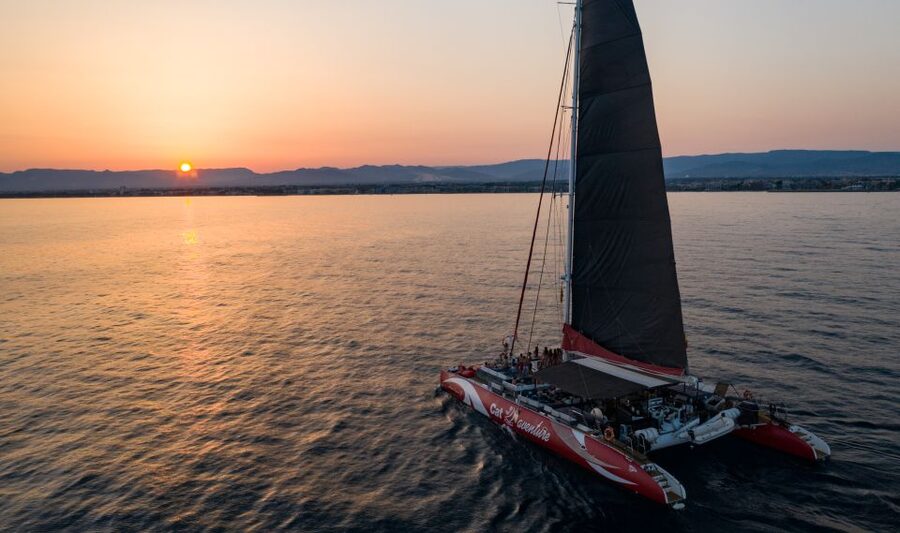Cambrils: Sunset Catamaran Cruise & Drinks w/ Sunbed - The route toward Mont-roig depends on the wind