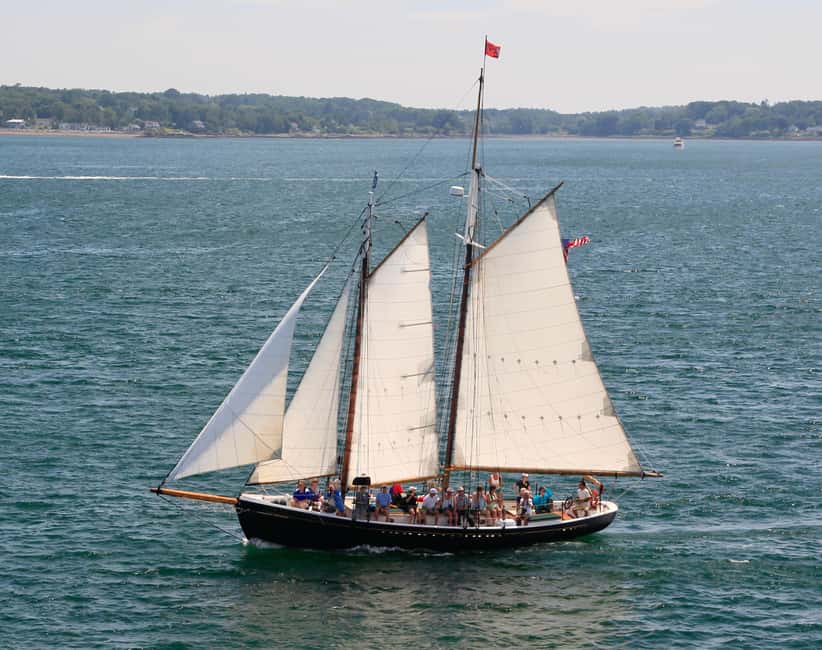 Camden, Maine: Day Sails aboard Schooner Surprise - Leaving Camden Harbor on the Schooner Surprise
