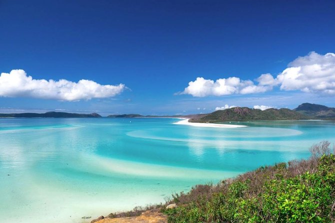 Camira Sailing Adventure through Whitsunday Islands - Setting out from Airlie Beach on Camira