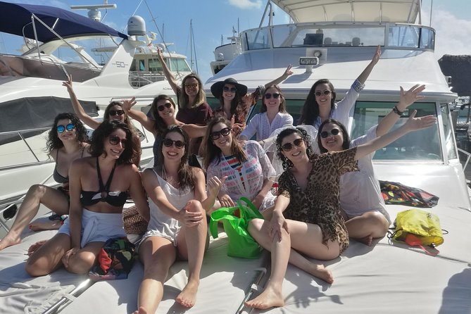 Cancun Boat Tour to Isla Mujeres on Luxury Yacht with Chef -SR55C - Getting to Marina Hacienda del Mar Puerto Juarez