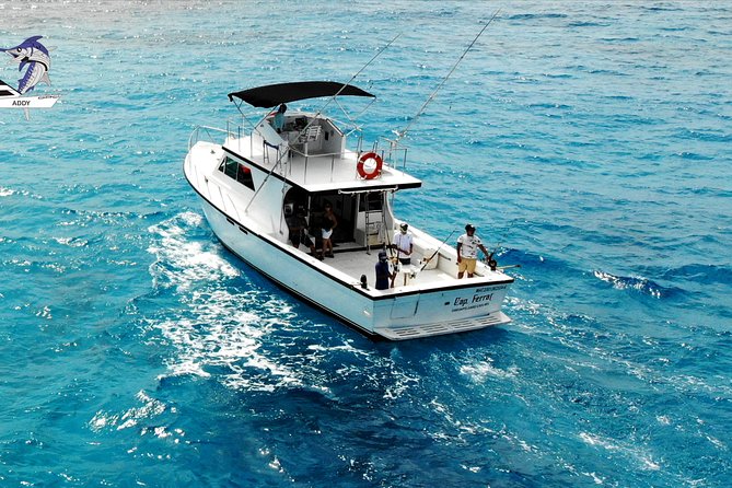 Cancun fishing charter if you don't fish you don't pay 46ft yacht 12pax 25P14 - A captain and two mates make a difference