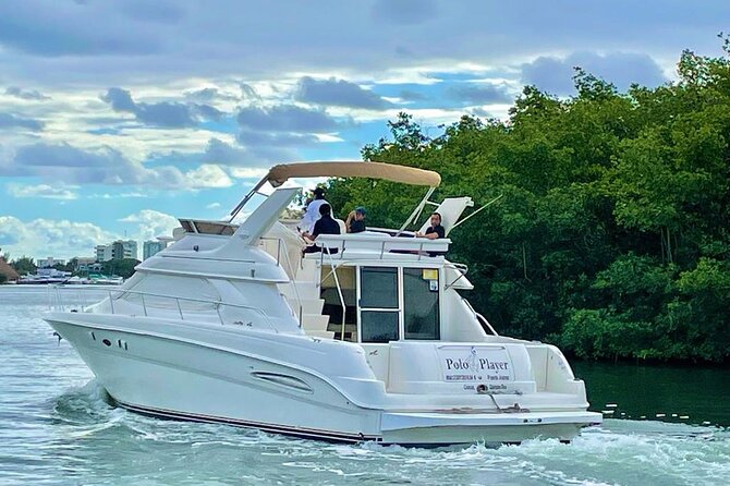 Cancun Yacht Tour - SEARAY YACHT 46 FT GREAT FOR SUNSET 15 PEOPLE MAX 25P9 - Sunset sailing and onboard comfort