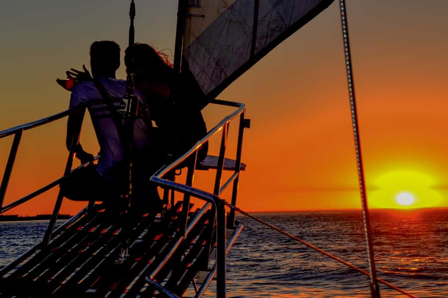 Cape Town Waterfront and Bay: Sailing Trip - When the harbor becomes the better plan
