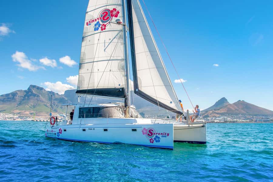 Cape Town Waterfront and Bay: Sailing Trip - The boats, the crew, and the onboard mood