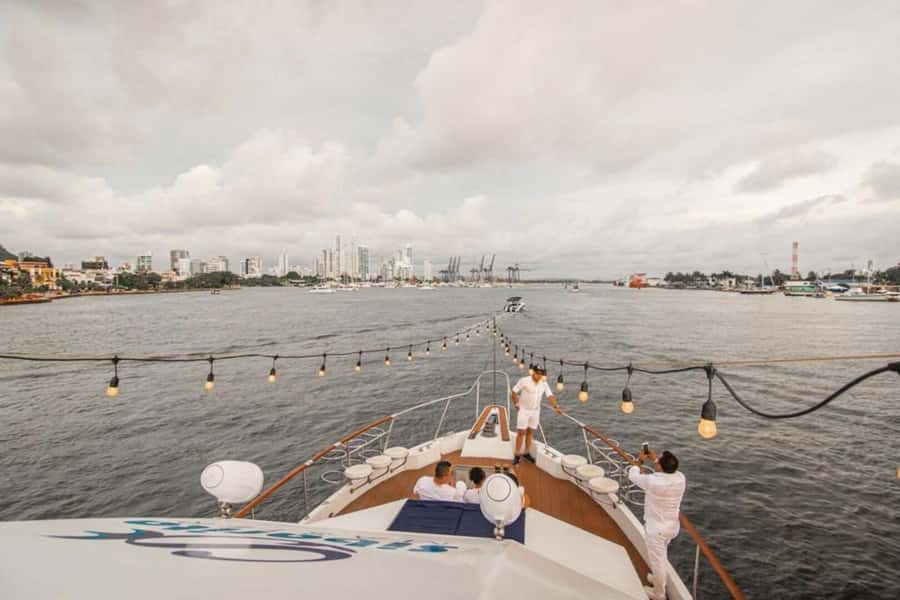 Cartagena: 4-course Culinary Experience aboard a catamaran - A Dinner Cruise With Cartagena Lit Up Ahead