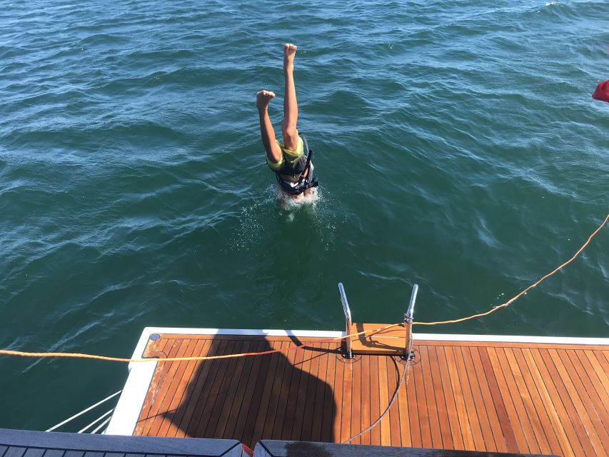 Cascais: Sailing Tour with Drink - Booking details worth checking before you go