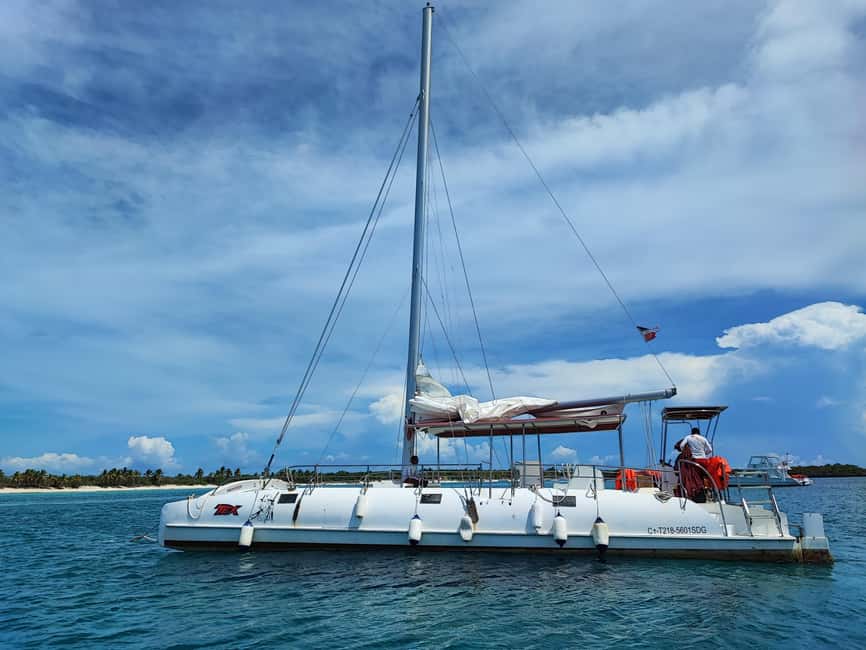 Catalina Island Comfort: Snorkeling & Catamaran Experience - Sailing from Bayahibe at 9 AM