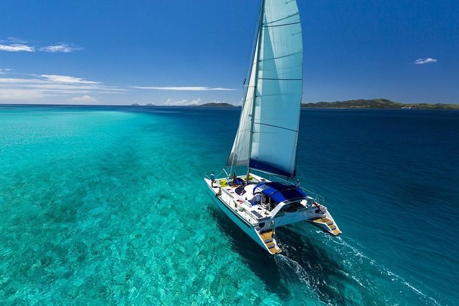 Catamaran adventure to Isla Mujeres with Snorkel,Buffet,Open Bar and Beach Club - Snorkeling in a crowded coral area