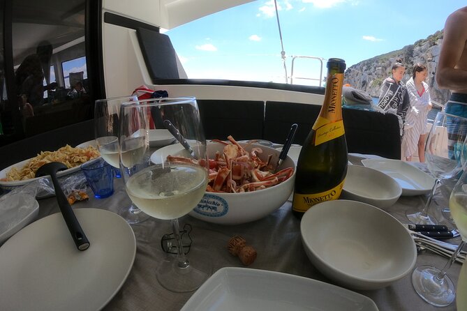 Catamaran Alghero, Catamaran Sailing Day Trip - Who will enjoy this catamaran day most?