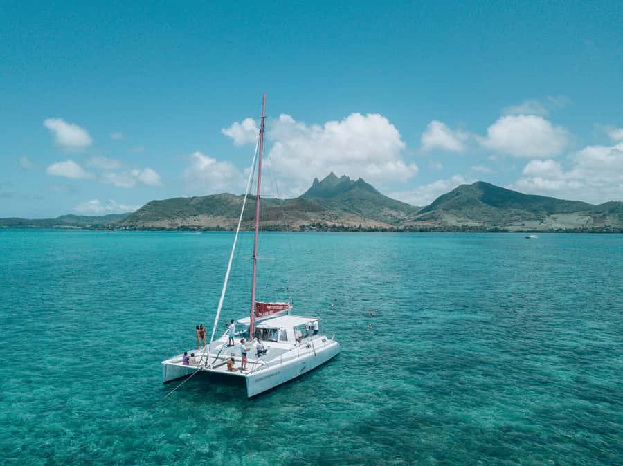 Catamaran cruise to Ile aux Cerfs from Pointe Jerome - A BBQ lunch with an open bar