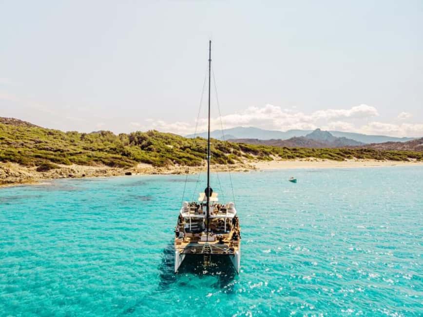 Catamaran half-day excursion - Sailing toward the Agriates coast
