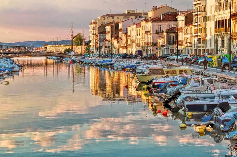 Catamaran Lucile | From La Grande Mote Stopover in Sète - Who should book the Catamaran Lucile?