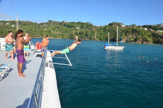 Catamaran Ocean King Manuel Antonio - Swimming, snorkeling, and the slides near Manuel Antonio