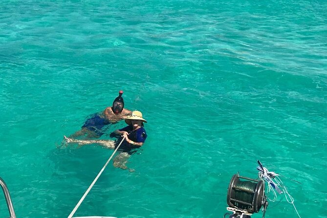 Catamaran to Isla Mujeres, Open bar, buffet, Beach Club Included - Sailing from Cancun with music and an open bar