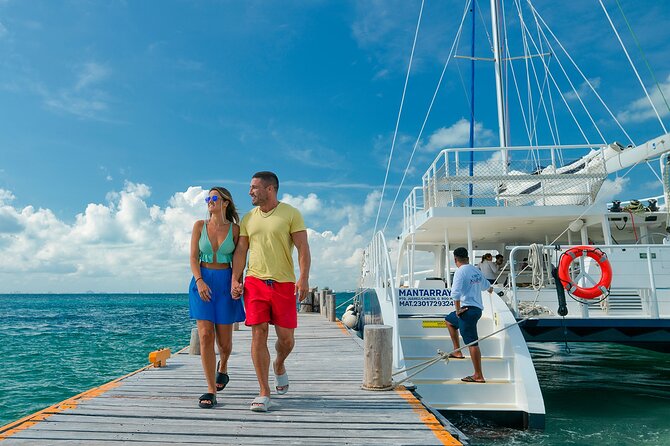 CATAMARAN to Isla Mujeres, Snorkel & Beach Club by Xcaret - Food, drinks, and crew service