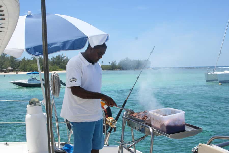 Catamaran Trip to Ile au Cerfs with Lunch and GRSE waterfall - What to bring and how to prepare