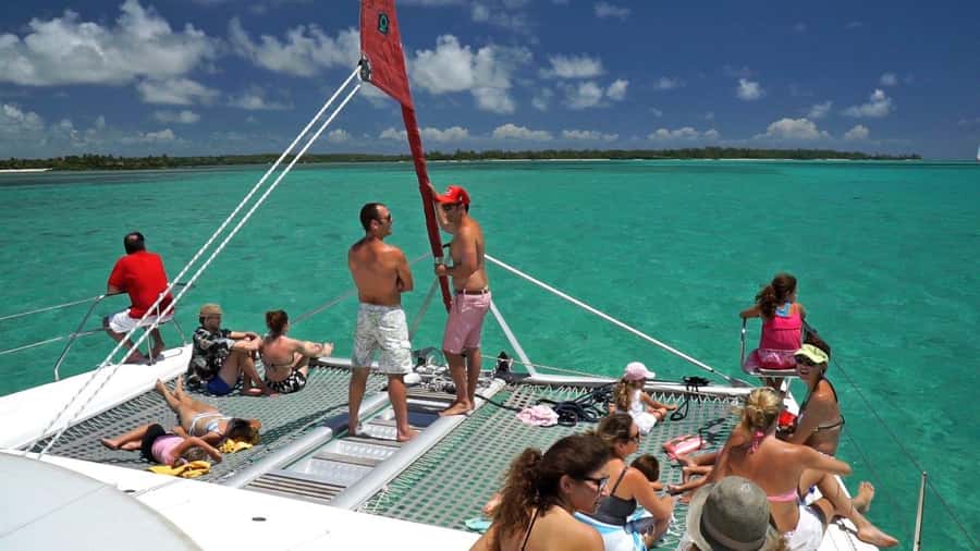 Catamaran Trip to Ile au Cerfs with Lunch and GRSE waterfall - Starting at Trou D’Eau Douce